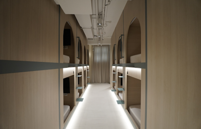 Travelling in Comfort: Unravelling the Benefits of Double Bed Capsule Hotels for Travelers