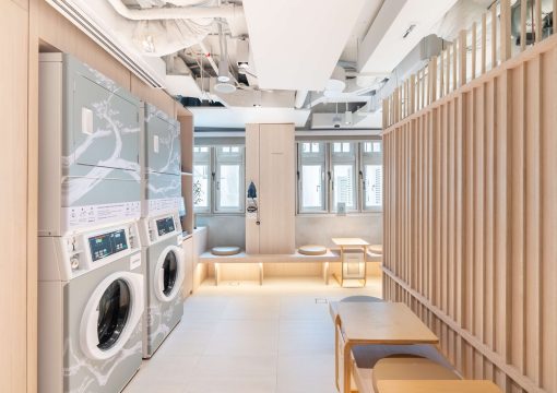 Private Room with 4 Single Capsules