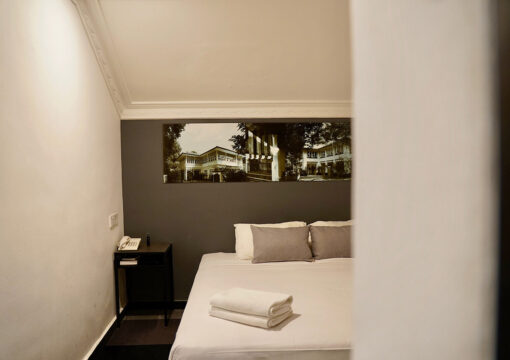 deluxe-room-03-510x360